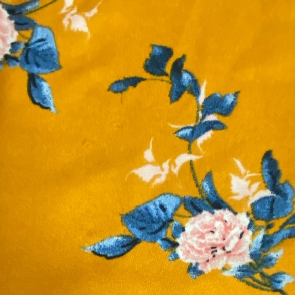 Dry Goods - Yellow Floral Kimono with Crocheted Sleeves - Picture 10 of 11